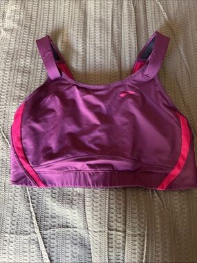 Brooks Purple Sports Bra with Pink Accents - Supportive Fit 29 inches